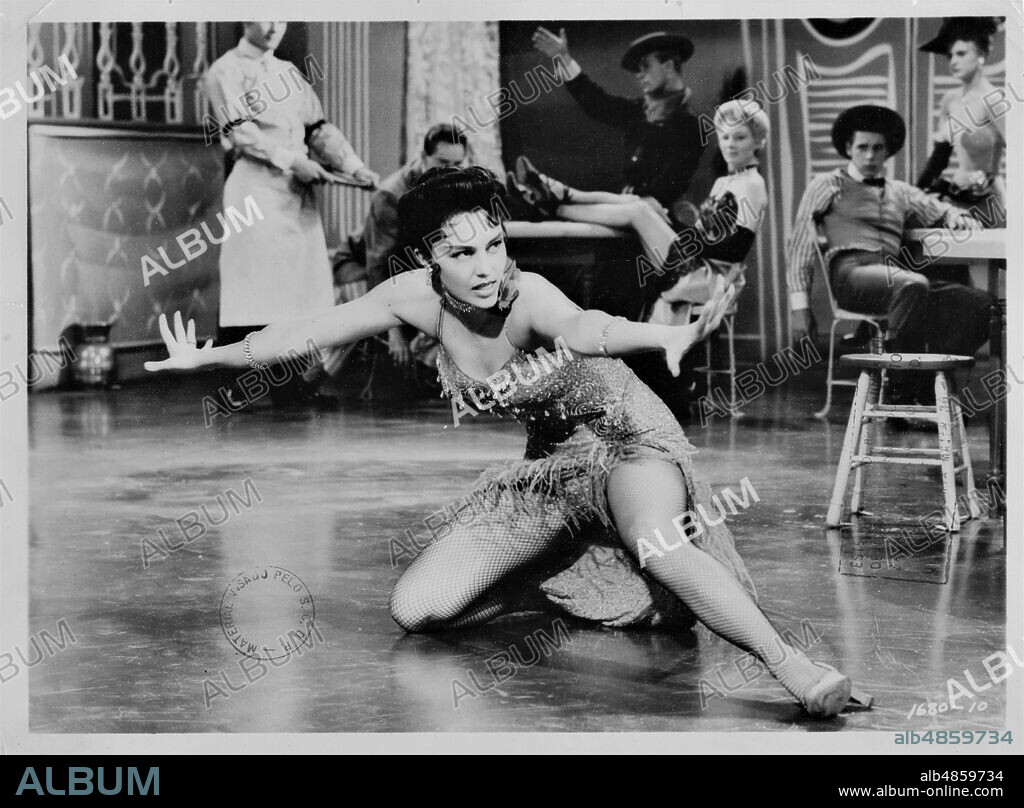 CYD CHARISSE en VIVA LAS VEGAS!, 1956 (MEET ME IN LAS VEGAS), dirigida por ROY ROWLAND. Copyright M.G.M.