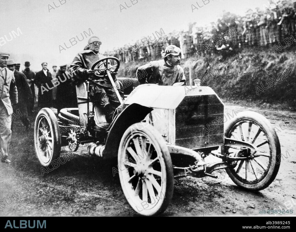 Camille Jenatzy in his 60 hp Mercedes, winner of the Gordon Bennett Race, Athy, Ireland, 1903. This car was one of the fastest of its day, being capable of 75 mph. The Gordon Bennett Races held in the early 1900s were a forerunner of modern Grand Prix racing.