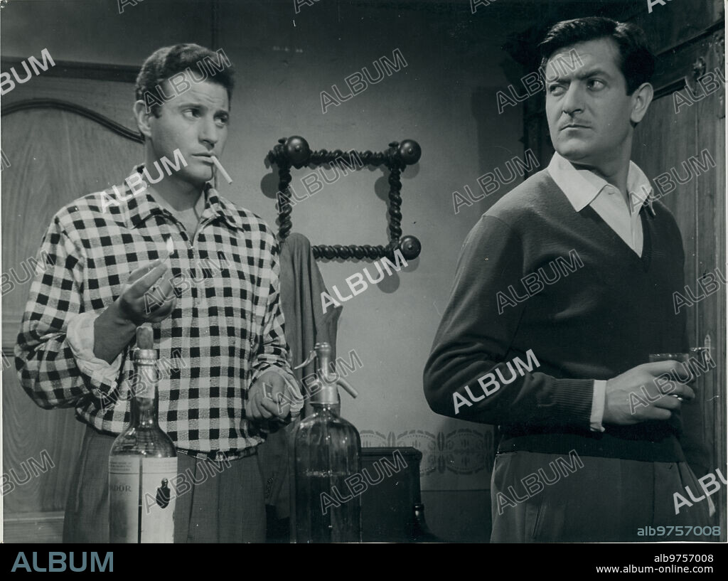 1957. Arturo Fernández and Alberto Closas in a scene from "Distrito Quinto", directed by Julio Coll.