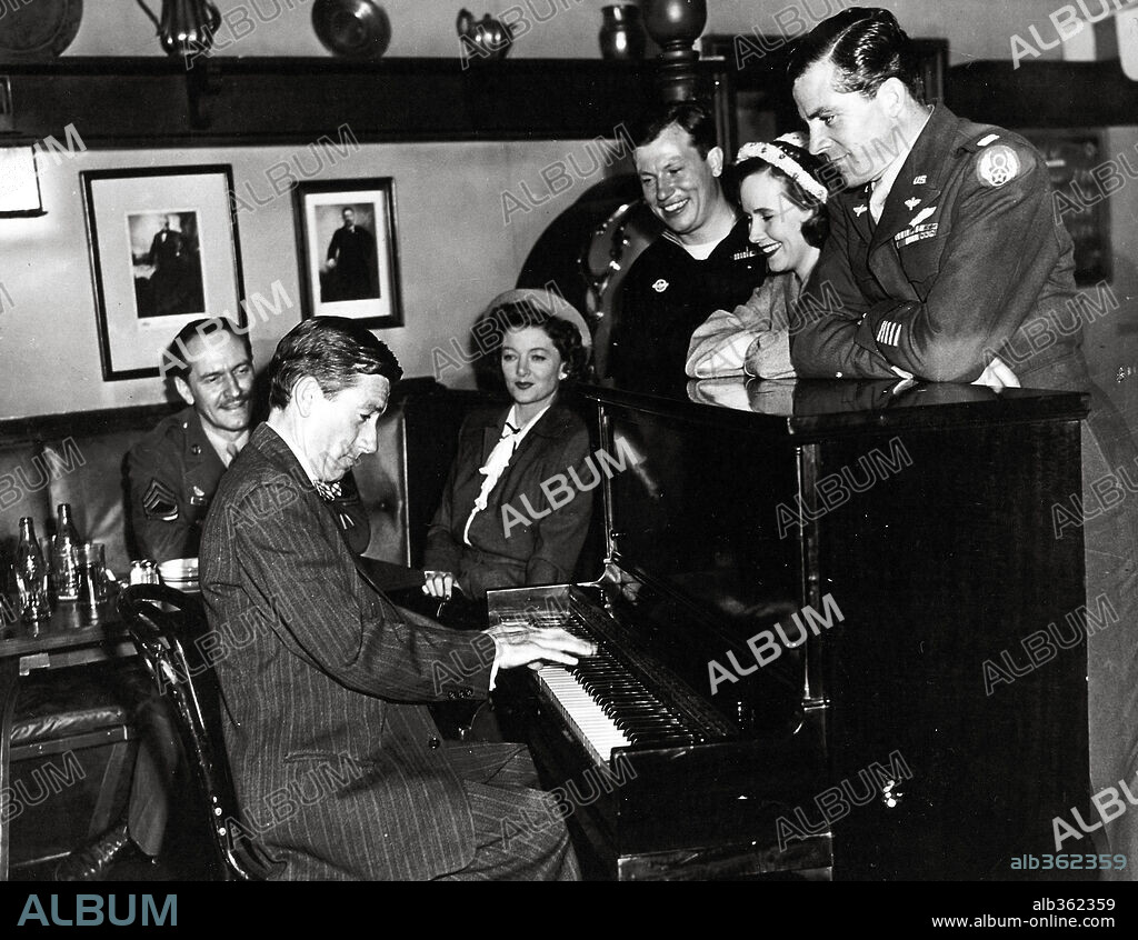 FREDRIC MARCH, HAROLD RUSSELL, HOAGY CARMICHAEL, MYRNA LOY and TERESA WRIGHT in THE BEST YEARS OF OUR LIVES, 1946, directed by WILLIAM WYLER. Copyright RKO.