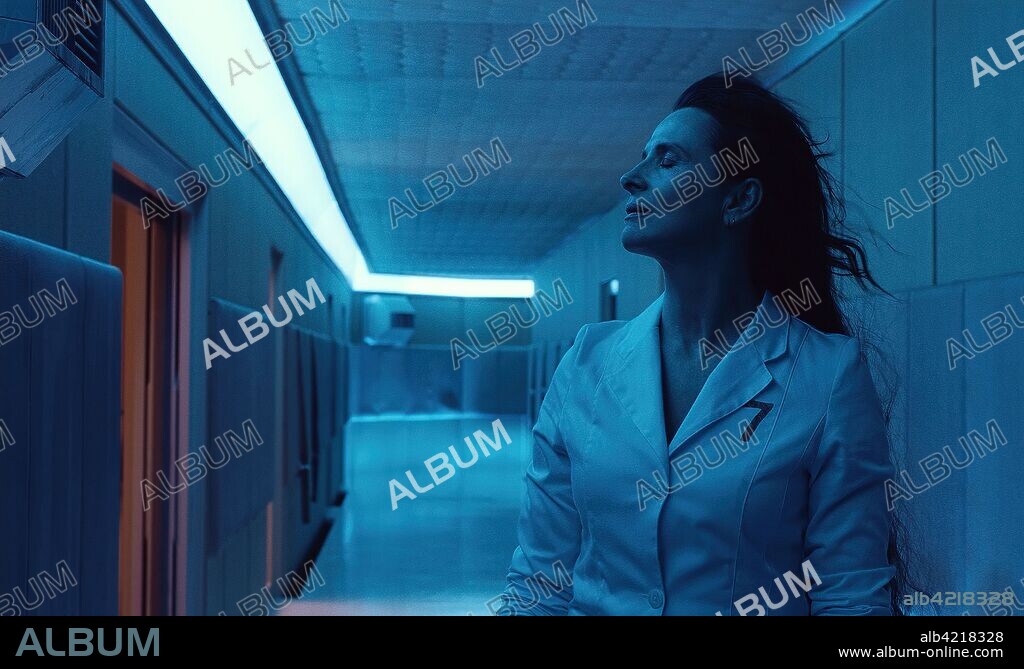 JULIETTE BINOCHE in HIGH LIFE, 2018, directed by CLAIRE DENIS. Copyright lcatraz Film / Pandora Film / Andrew Lauren Productions (ALP.