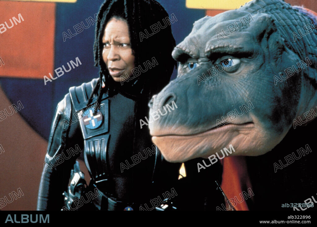 WHOOPI GOLDBERG en DINO REX, 1995 (THEODORE REX), dirigida por JONATHAN BETUEL. Copyright NEW LINE CINEMA.