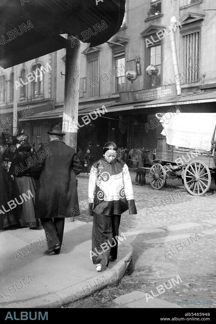 San Francisco's Chinatown was the port of entry for early Hoisanese and Zhongshanese Chinese immigrants from the Guangdong province of southern China from the 1850s to the 1900s. The area was the one geographical region deeded by the city government and private property owners which allowed Chinese persons to inherit and inhabit dwellings within the city. The majority of these Chinese shopkeepers, restaurant owners, and hired workers in San Francisco Chinatown were predominantly Hoisanese and male. Many Chinese found jobs working for large companies seeking a source of labor, most famously as part of the Central Pacific on the Transcontinental Railroad. Other early immigrants worked as mine workers or independent prospectors hoping to strike it rich during the 1849 Gold Rush.