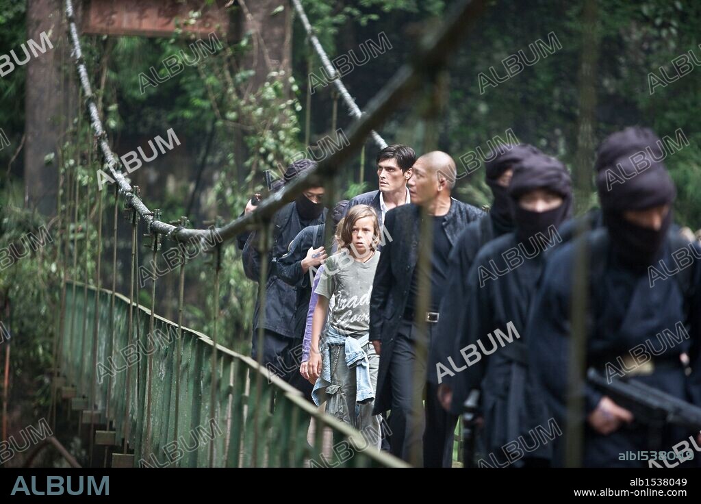 TIGER TEAM, 2010 (TIGER TEAM-DER BERG DER 1000 DRACHEN), directed by PETER GERSINA. Copyright Neue Deutsche Filmgesellschaft (NDF)
Family Pictures Film.