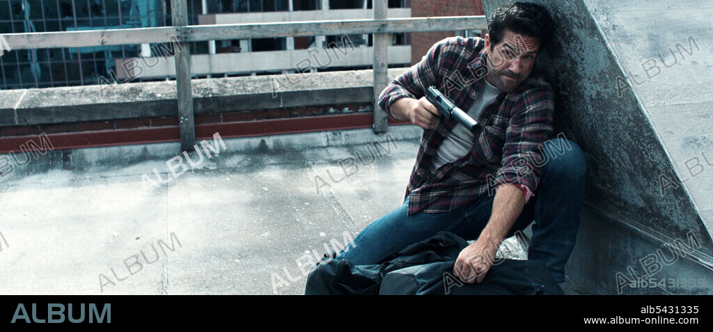 SCOTT ADKINS in CASTLE FALLS, 2021, unter der Regie von DOLPH LUNDGREN. Copyright VMI Worldwide.