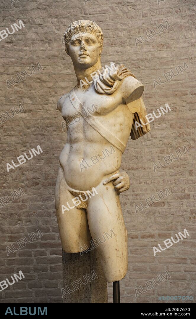 Tito Flavio Domiciano (51-96), conocido como Domiciano. Emperador del Imperio romano desde 81-96. Fue el último emperador de la Dinastía Flavia. Escultura del emperador como héroe. 70/80 d. C. Glyptothek. Munich. Alemania. Europa.