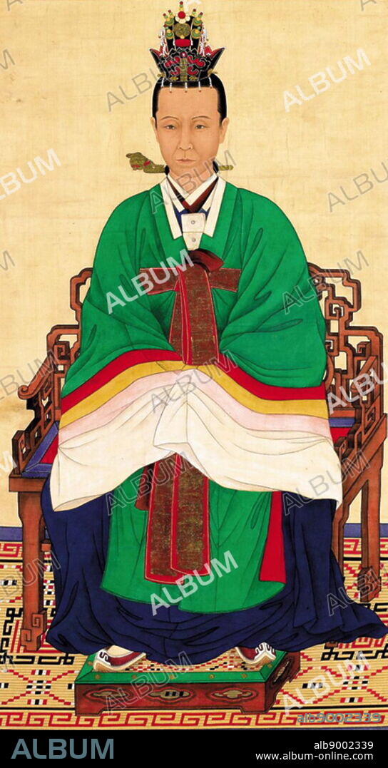 Queen Sinjeong (????). (1809 - 1890), also known as Queen Dowager Hyoyu (?????), of the Pungyang Jo clan, was the only wife of Crown Prince Hyomyeong and mother of Heonjong of Joseon. She served as nominal regent during Gojong's minority, between 1864-1873, although she left all de facto power to the King's father, Heungseon Daewongun, and only kept the formal title.