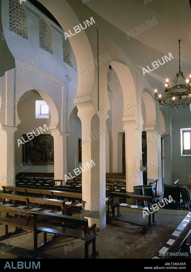 INTERIOR DE LA IGLESIA DE SAN LUCAS DE TOLEDO - SIGLO XII.