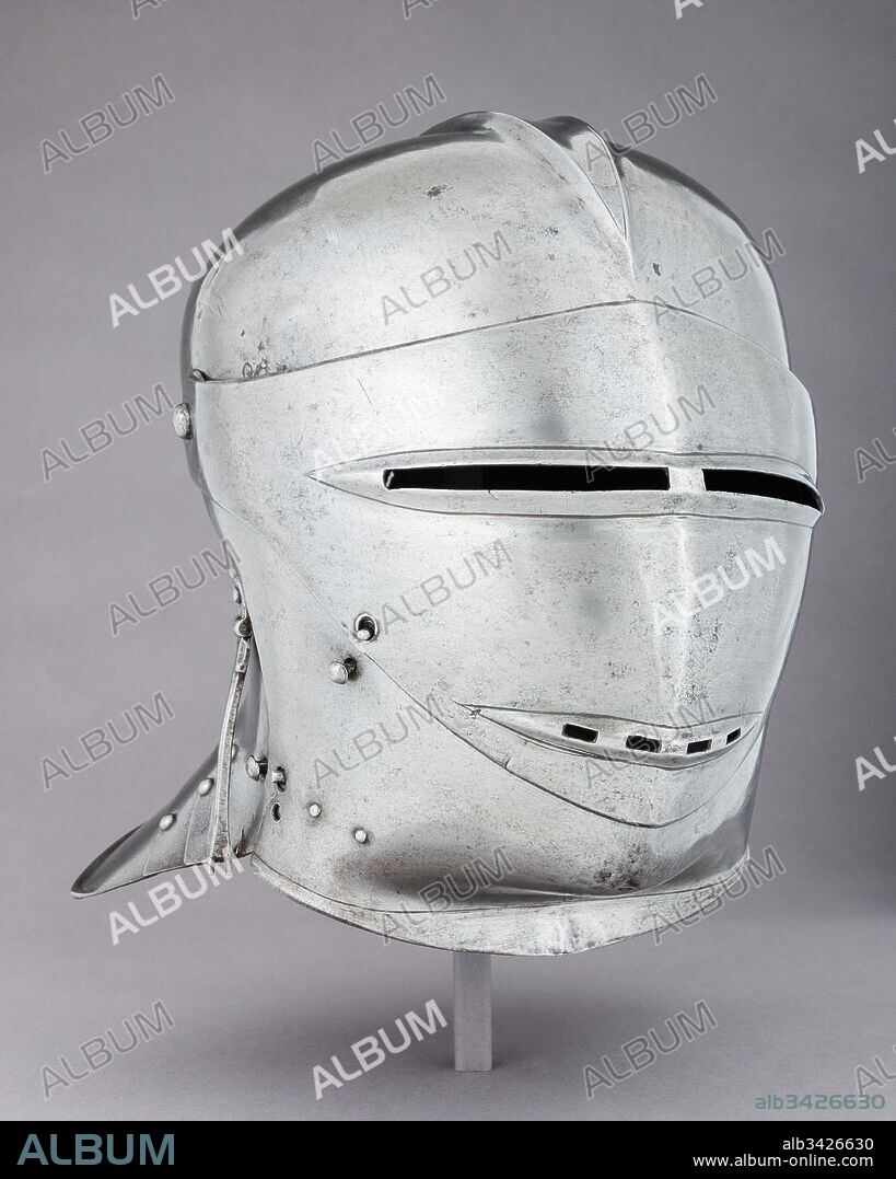 Armet, ca. 1500, German, Steel, leather, textile, H. 11 in. (27.9 cm); W. 10 3/8 in. (26.4 cm); D. 11 1/2 in. (29.2 cm); Wt. 5 lb. 1 oz. (2296.3 kg), Helmets.