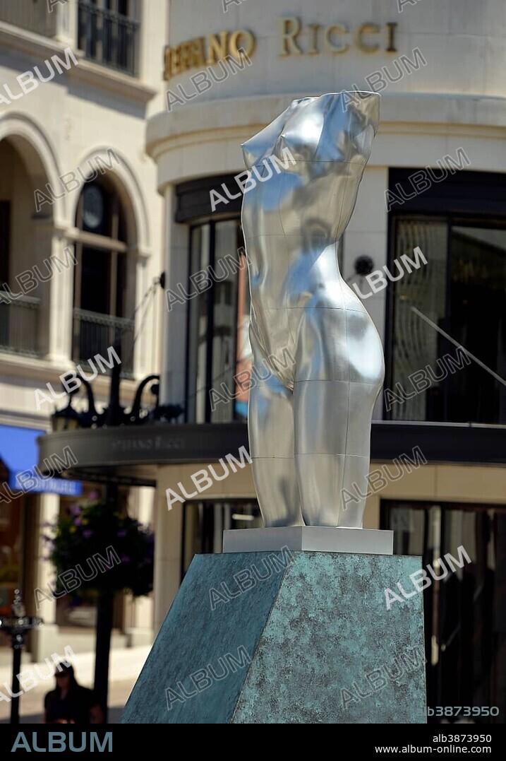 Aluminium statue, "Torso" by Robert Graham, Stefano Ricci store, Two Rodeo, Rodeo Drive, luxury shopping street, Beverly Hills, Los Angeles, California, United States of America, USA, PublicGround, North America.