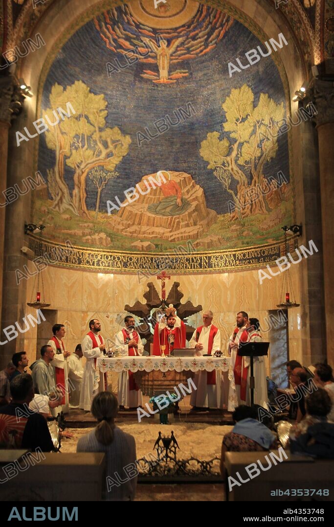 ISRAEL. JERUSALEM. BASILICA DE GETSEMANI , INTERIOR. TAMBIEN CONOCIDA POR BASILICA DE LAS NACIONES , O LA AGONIA EN EL MONTE DE LOS OLIVOS CERCA DEL JARDIN DE GETSEMANI. DONDE , SEGUN LA TRADICION , JESUS ORÓ LA NOCHE DE SU ARRESTO TRAS CELEBRAR LA ULTIMA CENA.