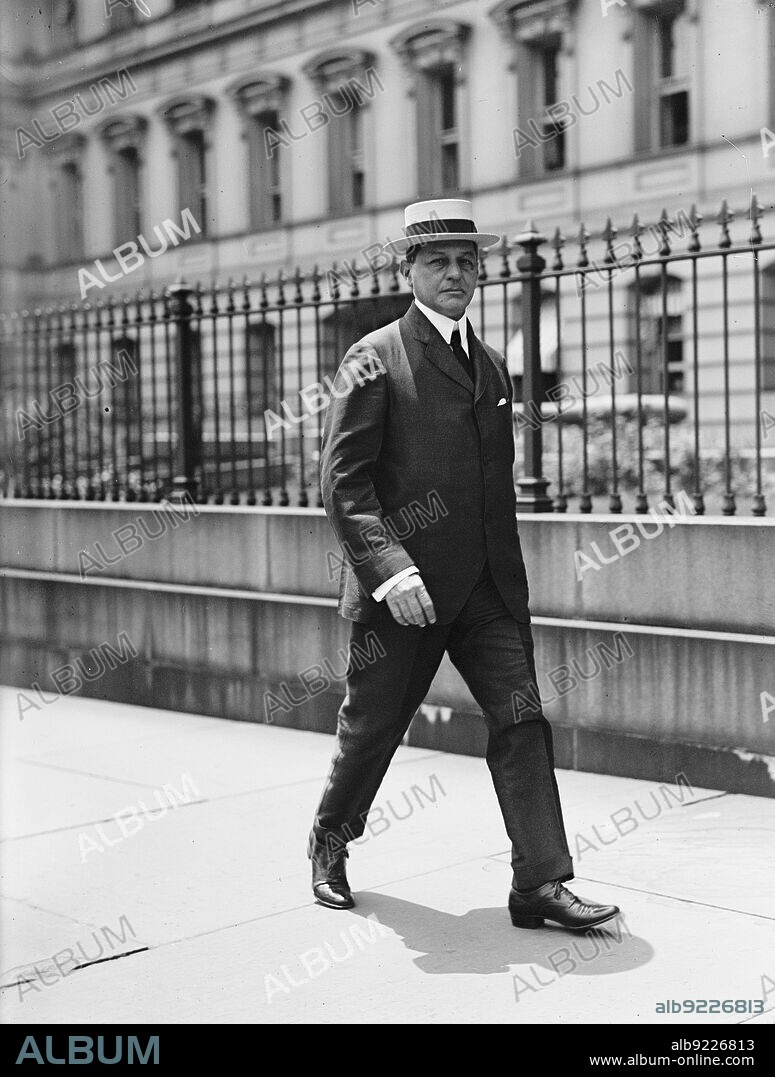 HARRIS & EWING. Joaquin Mendez, Envoy Extraordinary and Minister Plenipotentiary of Guatemala, 1914. Ambassador to the United States, journalist, poet.