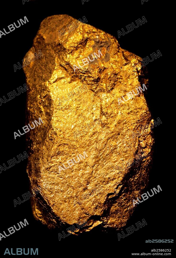 Chalcopyrite is a copper iron sulfide mineral that crystalizes in the tetragonal system. It has a brassy to golden yellow colour and a hardness of 3.5 to 4 on the Mohs scale.