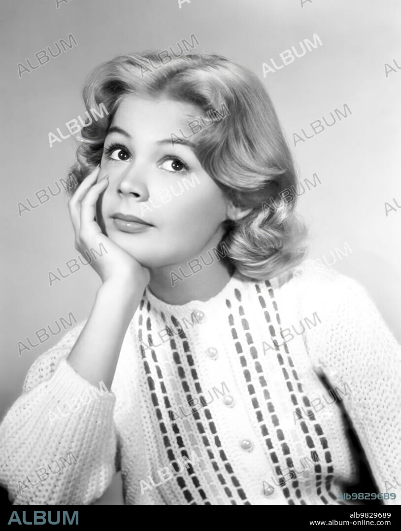 SANDRA DEE.