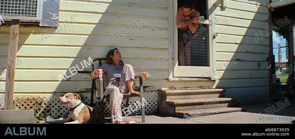 BREE ELROD y SIMON REX en RED ROCKET, 2021, dirigida por SEAN BAKER. Copyright A24.
