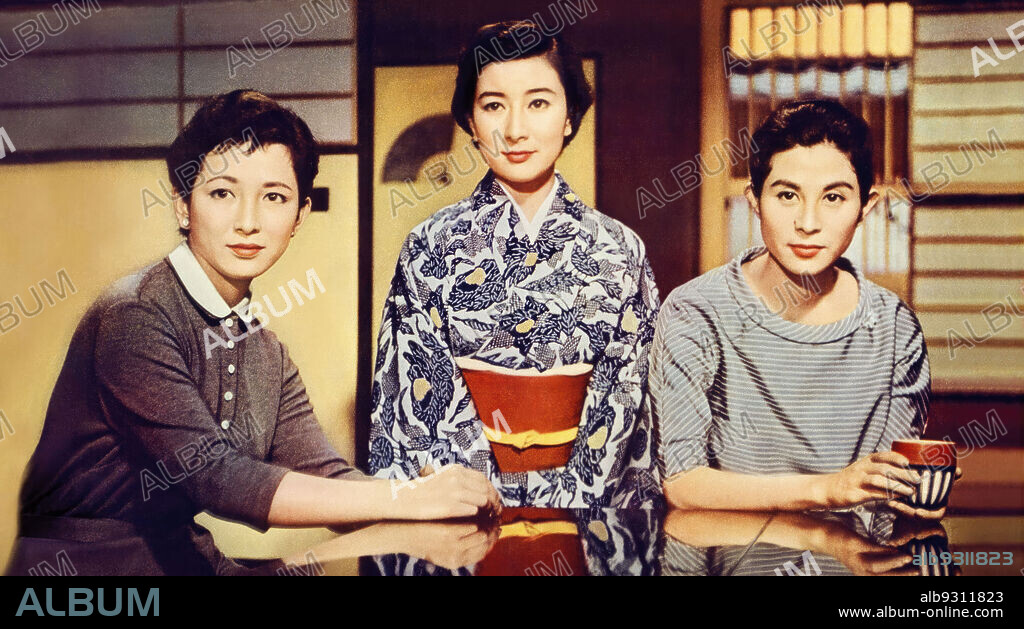 FUJIKO YAMAMOTO, INEKO ARIMA and YOSHIKO KUGA in EQUINOX FLOWER, 1958 (HIGANBANA), directed by YASUJIRO OZU. Copyright Shôchiku.