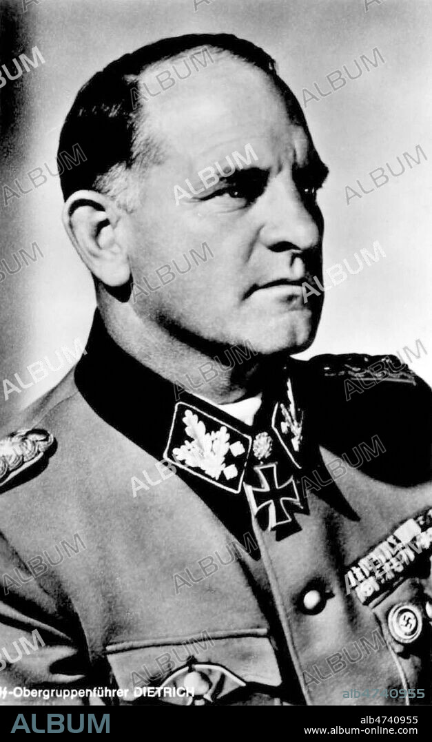 Portrait de Josef DIETRICH (1892-1966). Commandant general membre de la Waffen SS. Photographie anonyme de 1934 en Allemagne. Credit : Jewish Memories / Kharbine-Tapabor.