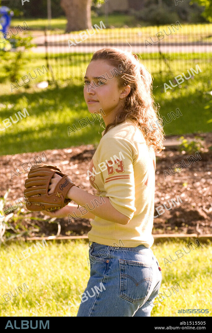 HAYDEN PANETTIERE in FIREFLIES IN THE GARDEN, 2008, directed by DENNIS LEE. Copyright SENATOR ENTERTAINMENT/KULTURE MACHINE.