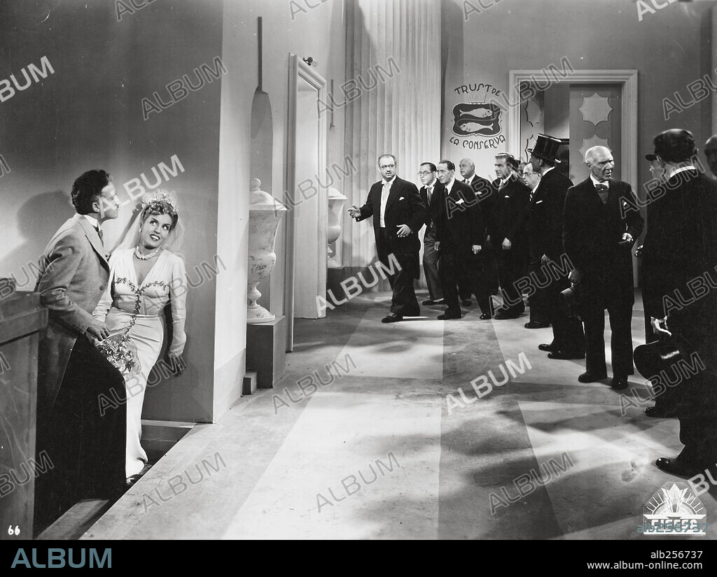 LUIS PRENDES y MERCEDES VECINO en BODA ACCIDENTADA, 1943, dirigida por IGNACIO F. IQUINO. Copyright CAMPA.