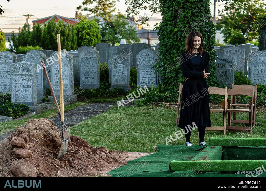 DIANNA AGRON in AS THEY MADE US, 2022, directed by MAYIM BIALIK. Copyright Yale Productions.