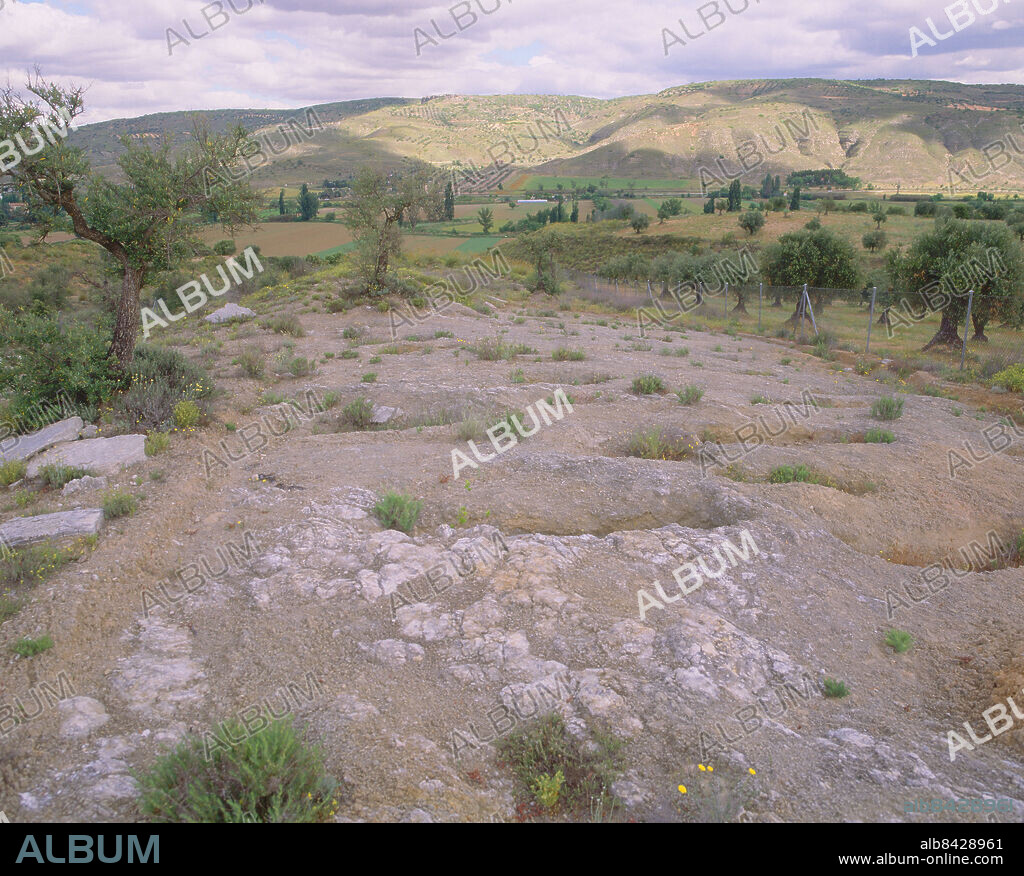 NECROPOLIS VISIGODA DEL CERRO DE CABEZA GORDA - SIGLOS VI/VIII - FOTO AÑOS 00.