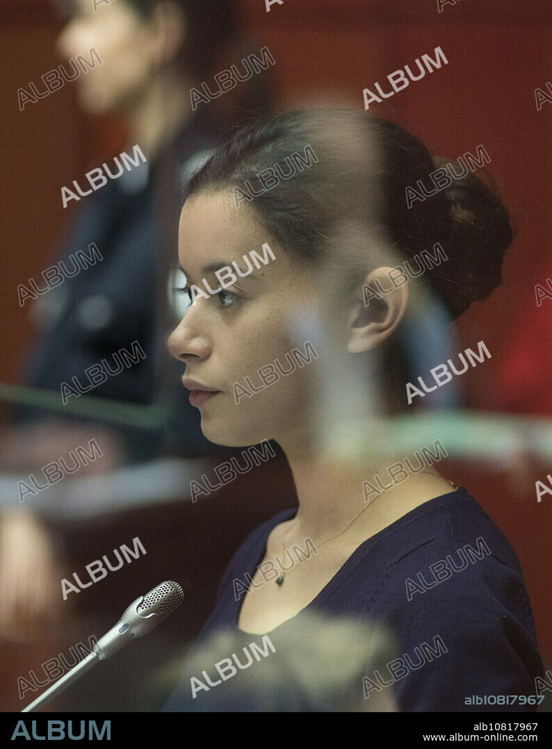 Melissa Guers in LA FILLE AU BRACELET, 2019, directed by STÉPHANE DEMOUSTIER. Copyright Petit Film/France 3 Cinéma/Frakas Productions.