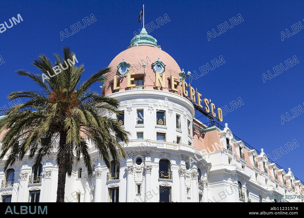Hotel Negresco, Promenade des Anglais, Nice, Alpes Maritimes, Provence, Cote d'Azur, French Riviera, France, Europe.