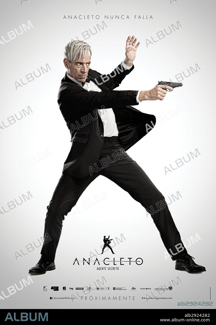 IMANOL ARIAS en ANACLETO: AGENTE SECRETO, 2014, dirigida por JAVIER RUIZ CALDERA. Copyright ZETA AUDIOVISUAL.