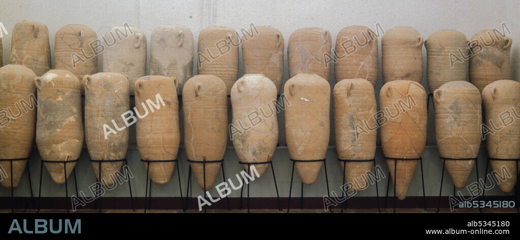 Ánforas ibéricas. Museu d'Arqueologia de Catalunya-Ullastret.
