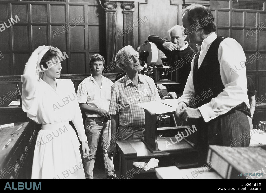 CHARLES CRICHTON, JAMIE LEE CURTIS and JOHN CLEESE in A FISH CALLED WANDA, 1988, directed by CHARLES CRICHTON. Copyright METRO GOLDWYN MAYER.