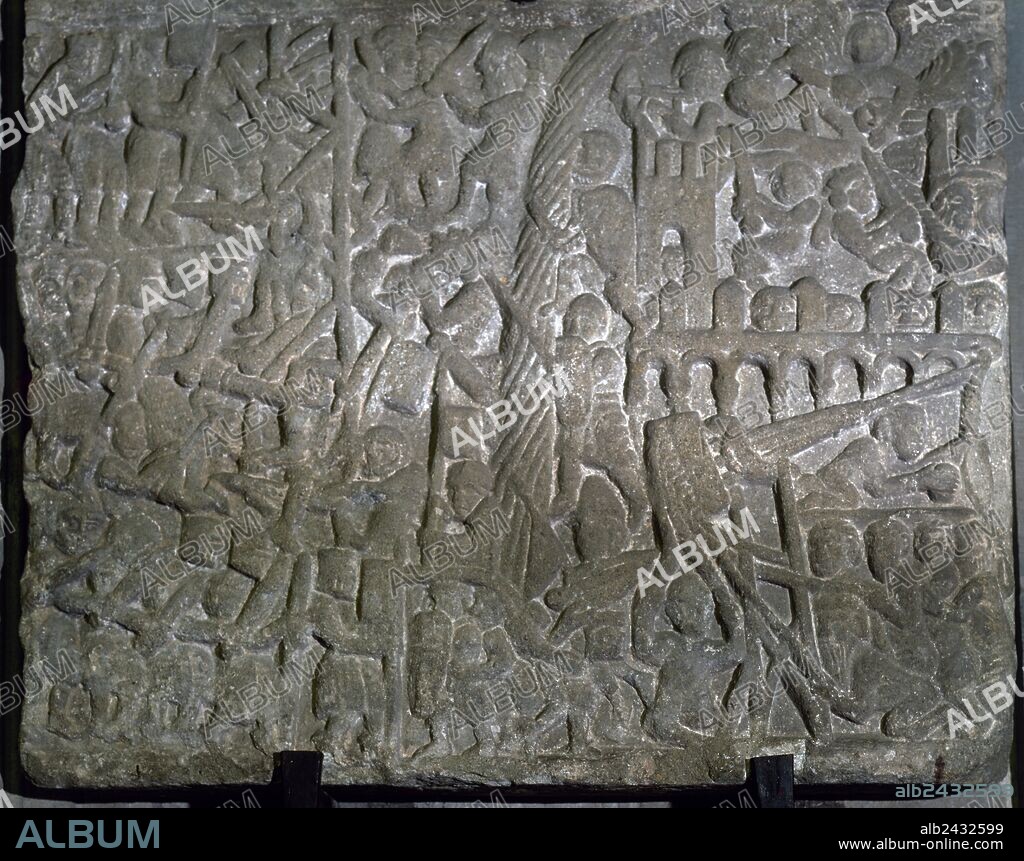 Piedra del Asedio. Muerte de Simón de Montfort en el sitio de Toulouse, asesinado por los cátaros, el 25 de junio de 1218. Relieve. Iglesia de Saint Nazaire y Saint-Celse. Carcassonne. Francia.