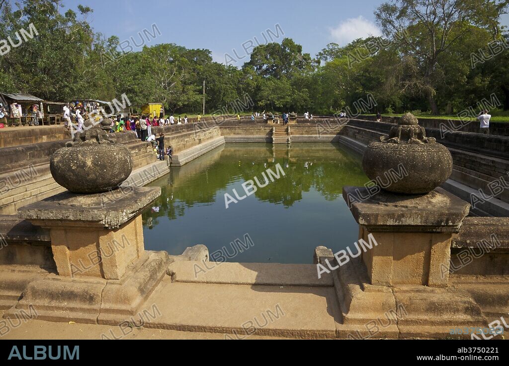 Kuttam Pokuna (Twin Ponds), Anuradhapura, UNESCO World Heritage Site, North Central Province, Sri Lanka, Asia.