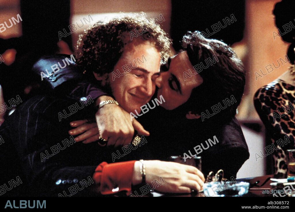AL PACINO and SEAN PENN in CARLITO'S WAY, 1993, directed by BRIAN DE PALMA. Copyright UNIVERSAL PICTURES / GOLDMAN, LOUIS.