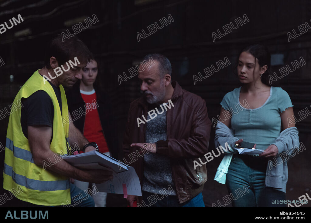 JAVIER GUTIERREZ and Natalia Azahara in ESTACION ROCAFORT, directed by LUIS PRIETO. Copyright NOSTROMO PICTURES.