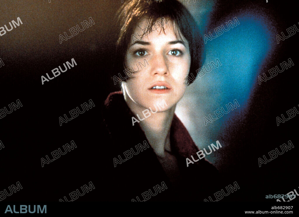 CHARLOTTE GAINSBOURG in ANNA OZ, 1996, directed by ERIC ROCHANT. Copyright PRODUCTIONS LAZENNEC, LES.