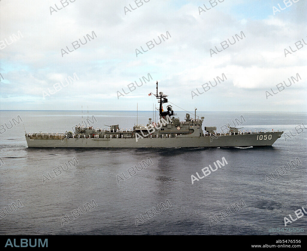 1977 -An aerial starboard beam view of the frigate USS ALBERT DAVID (FF 1050) underway near San Diego, California.