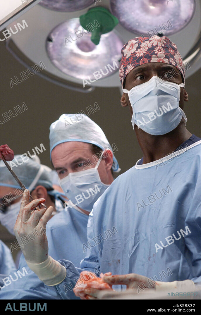 ISAIAH WASHINGTON dans GREY'S ANATOMY, 2005. Copyright TOUCHSTONE TELEVISION / TOM, RON.