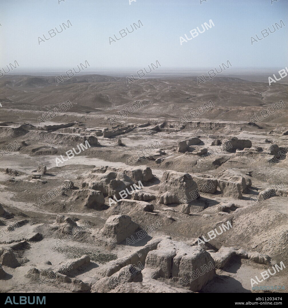 Excavations, Warka-Uruk, Iraq, Middle East.