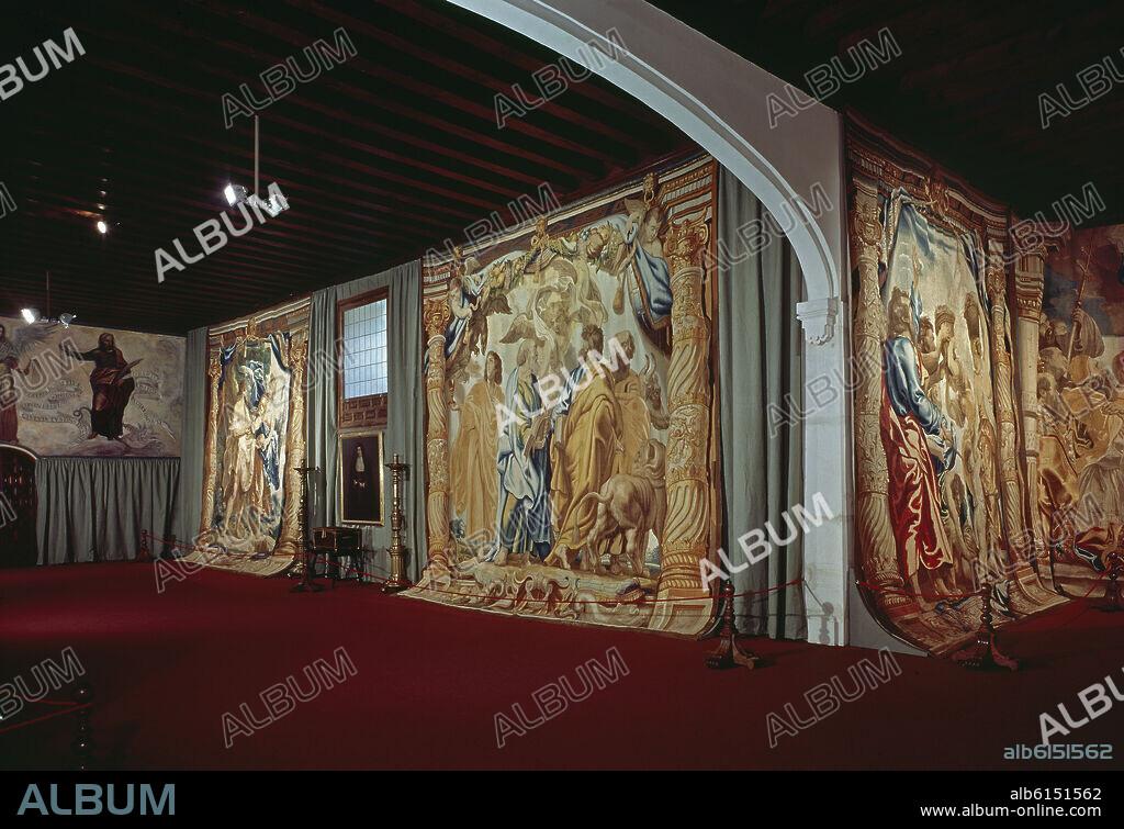 TAPICES DE LA SERIE EL TRIUNFO DE LA EUCARISTIA REALIZADO POR TAPICEROS DE BRUSELAS SOBRE CARTONES DE RUBENS.