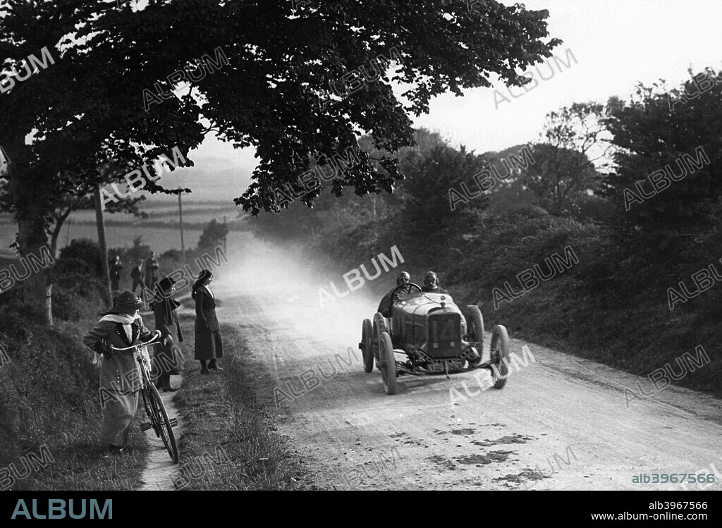 1914 Straker Squire, Isle of Man Tourist Trophy race, Frank Clement.
