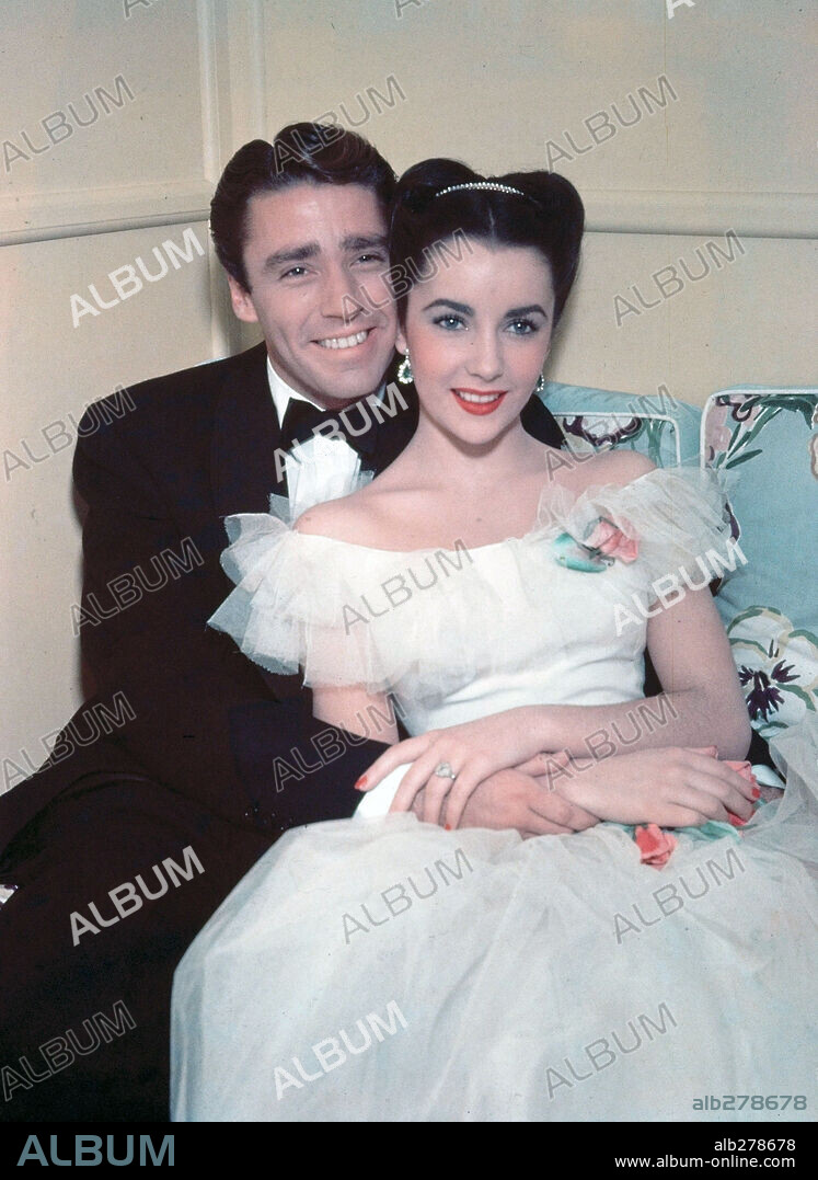 ELIZABETH TAYLOR und PETER LAWFORD in DIE UNVOLLKOMMENE DAME, 1948 (JULIA MISBEHAVES), unter der Regie von JACK CONWAY. Copyright M.G.M.