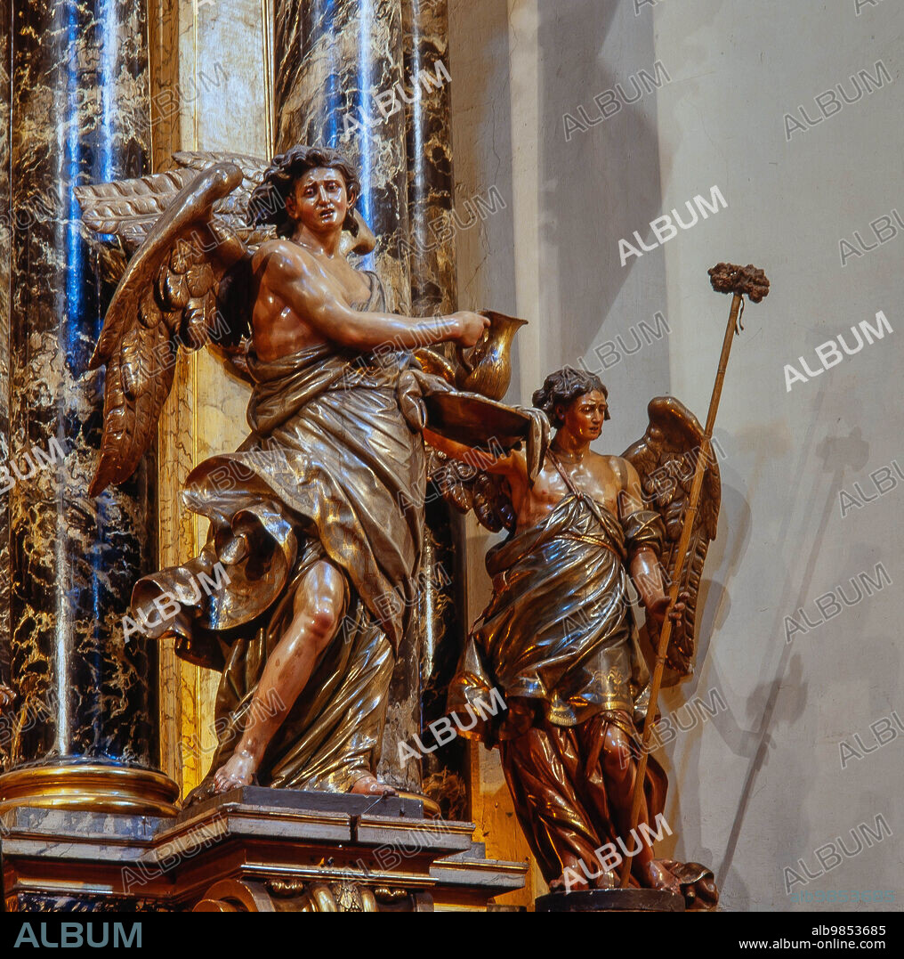 Salvador Gurri / Ángeles con trofeos de la Pasión, 1807-1820. Iglesia de San Felipe Neri de Barcelona.
