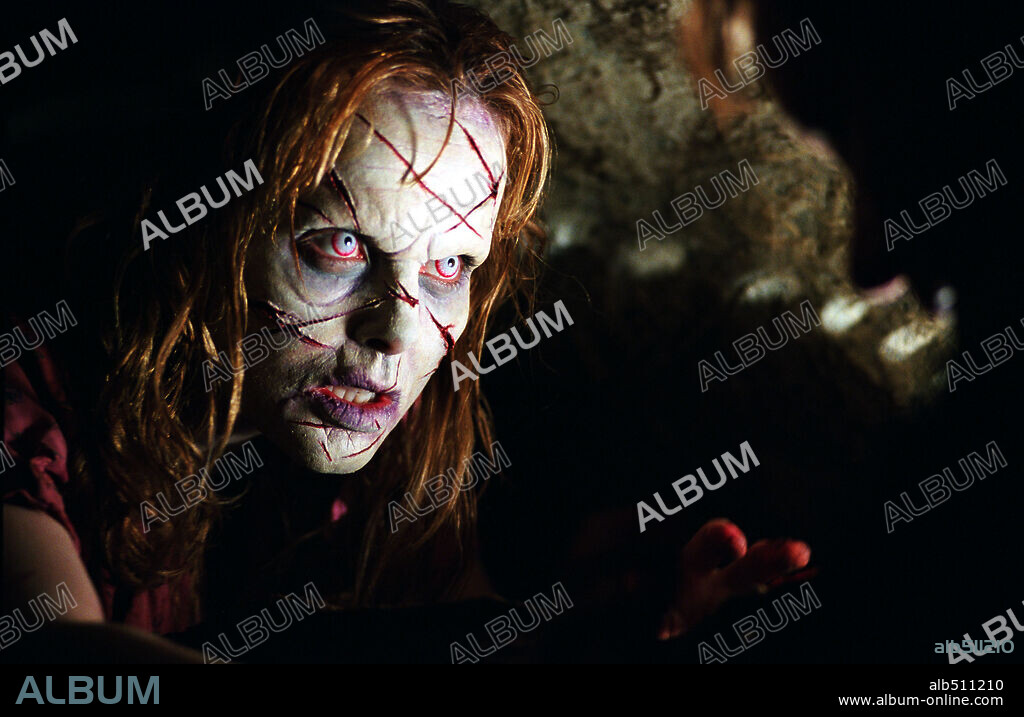 IZABELLA SCORUPCO dans EXORCIST: THE BEGINNING, 2004, réalisé par RENNY HARLIN. Copyright WARNER BROS. PICTURES.