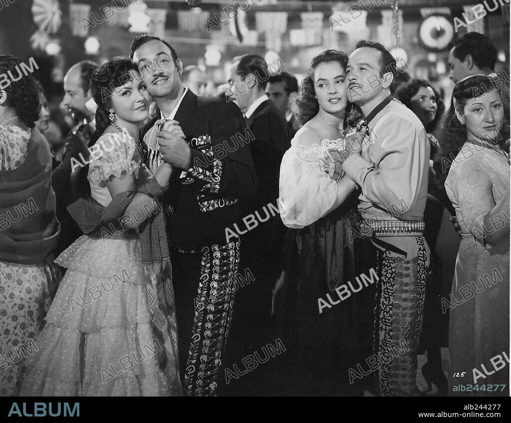 CARMELITA GONZALEZ, JORGE NEGRETE, PEDRO INFANTE and YOLANDA VARELA in TWO CAREFUL FELLOWS, 1953 (DOS TIPOS DE CUIDADO). Copyright TELE-VOZ.