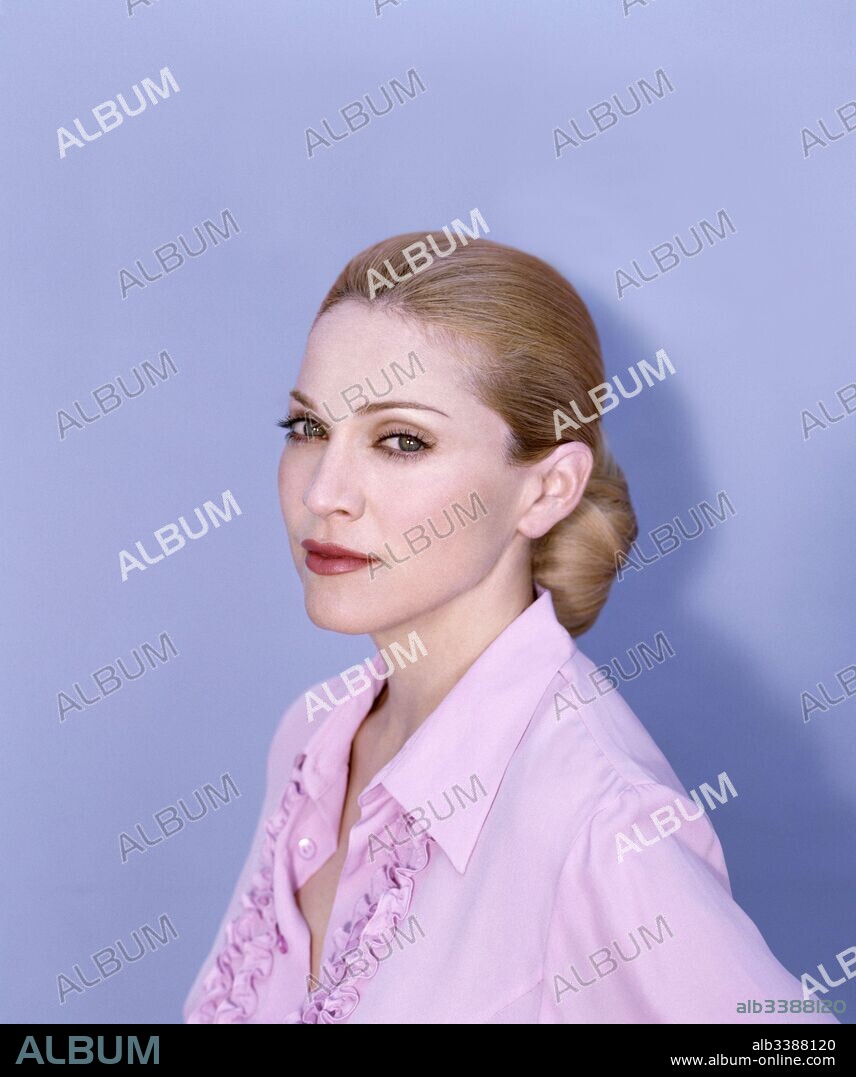 MADONNA in EVITA, 1996, directed by ALAN PARKER. Copyright CINERGI PICTURES.