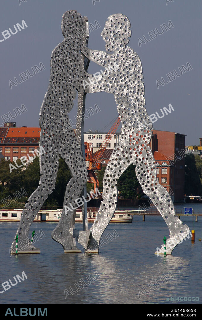 Molecule Man (1997) by the american sculptor Jonathan Borofsky (b.1942). Statue on the river Spree. Berli_n. Germany.