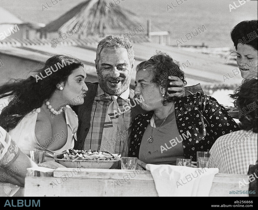 NINO MANFREDI in BRUTTI, SPORCHI E CATTIVI, 1976, directed by ETTORE SCOLA. Copyright SURF FILM.