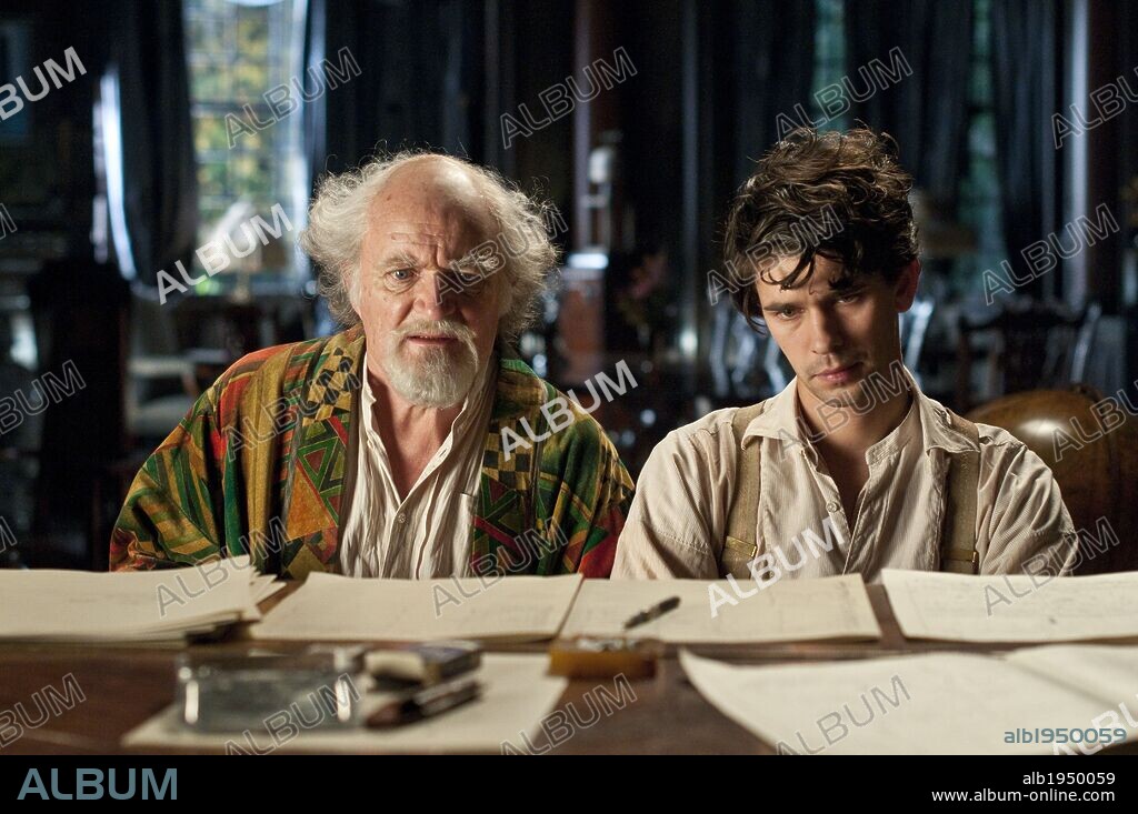 BEN WHISHAW and JIM BROADBENT in CLOUD ATLAS, 2012, directed by ANDY WACHOWSKI, LANA WACHOWSKI and TOM TYKWER. Copyright ARD DEGETO FILM.