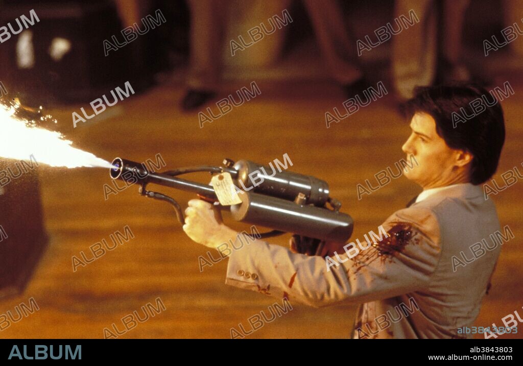 KYLE MacLACHLAN en HIDDEN [LO OCULTO], 1987 (THE HIDDEN), dirigida por JACK SHOLDER. Copyright NEW LINE CINEMA.
