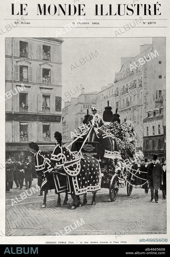 'Obseques d'Emile ZOLA : le char funebre traverse la Place de Clichy'. Une du Monde Illustre du 11 octobre 1902. Photographie anonyme. Credit : Collection KHARBINE-TAPABOR.